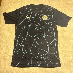 Authentic Puma Manchester City 2020/21 Pre-Game Warm-Up Jersey. Men's Large